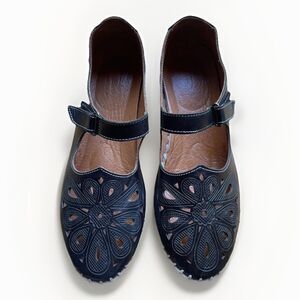 Spring Step Inaria Black Leather Cutout Mary Jane Comfort Shoes Women’s 42 EUC